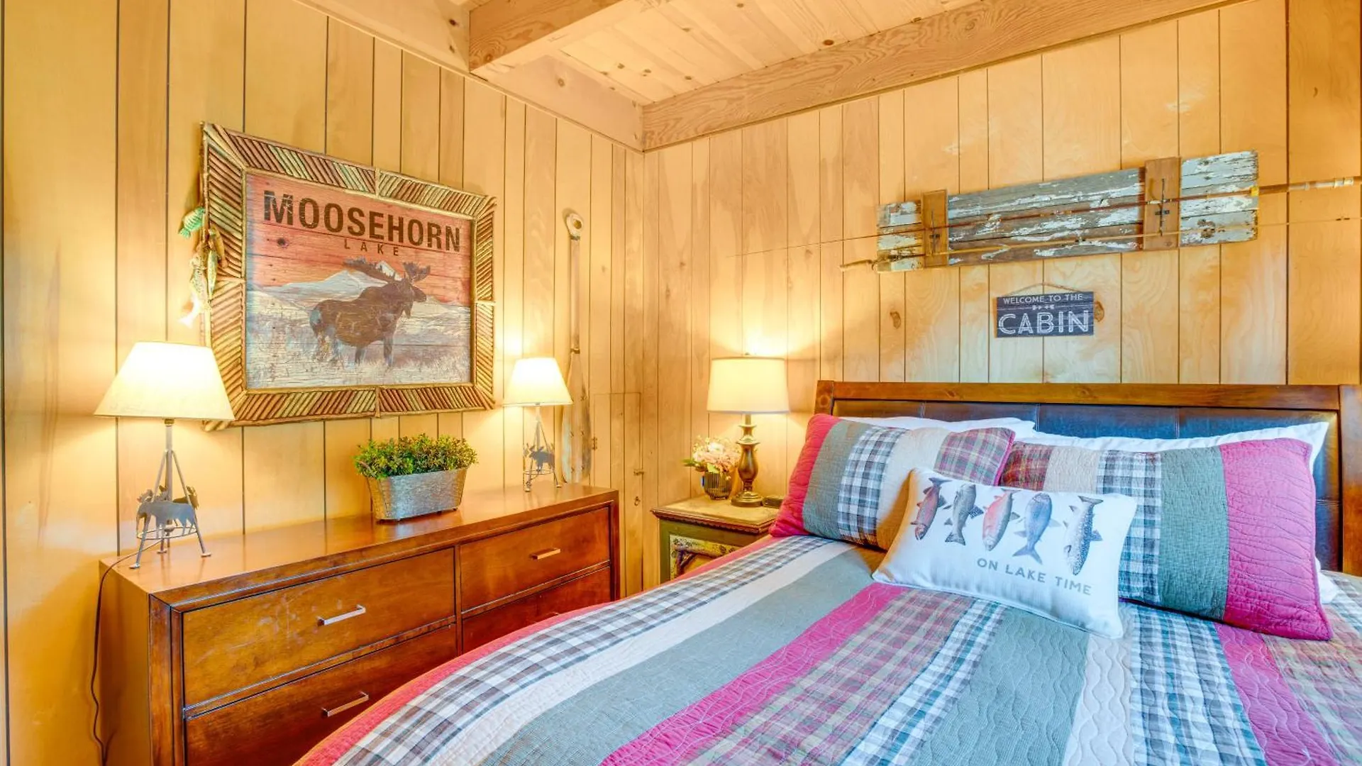 Private Tahoe Mtn Cabin Backing To The Forest! South Lake Tahoe 0*,
