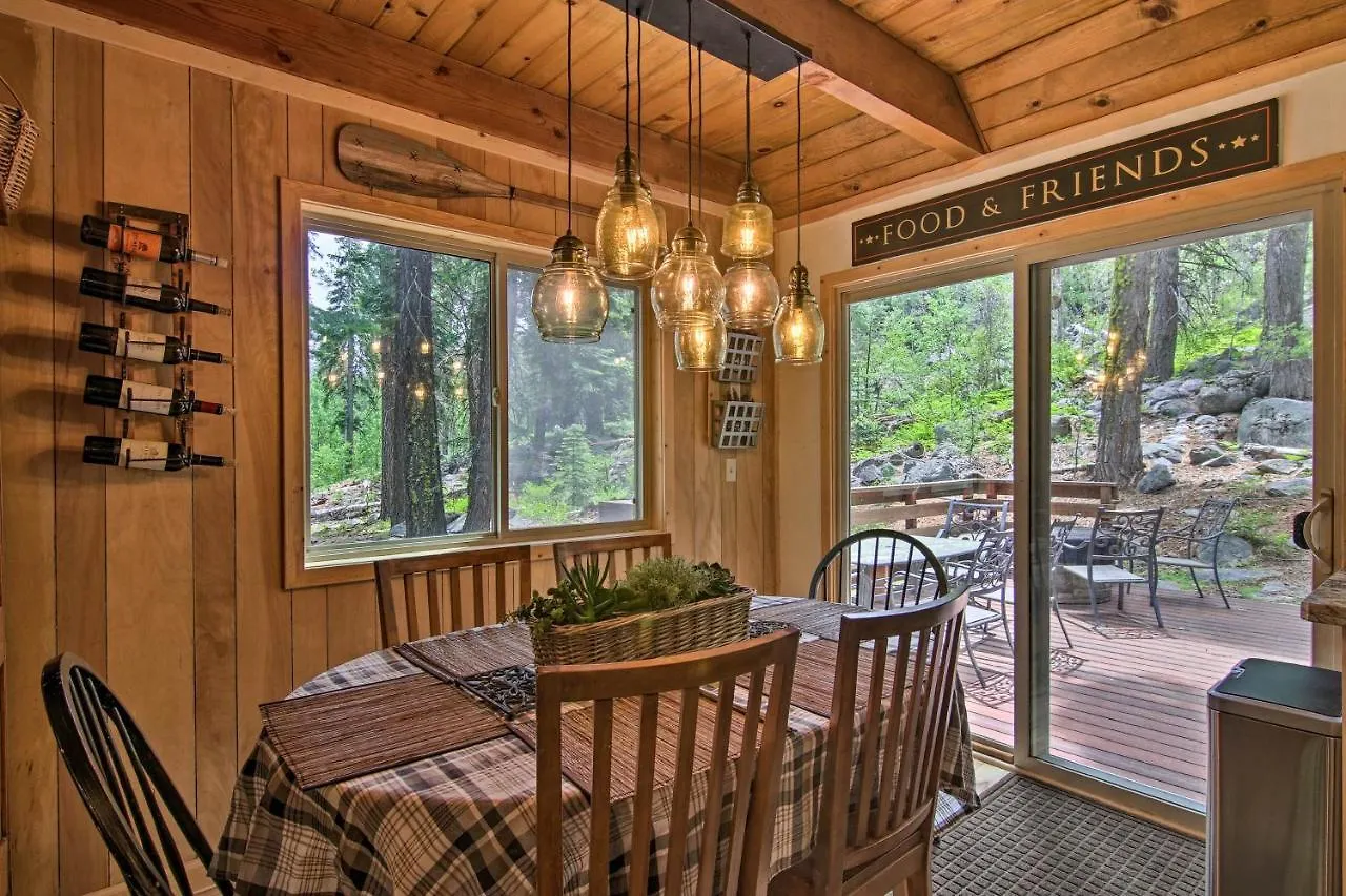 Casa vacanze Private Tahoe Mtn Cabin Backing To The Forest! South Lake Tahoe