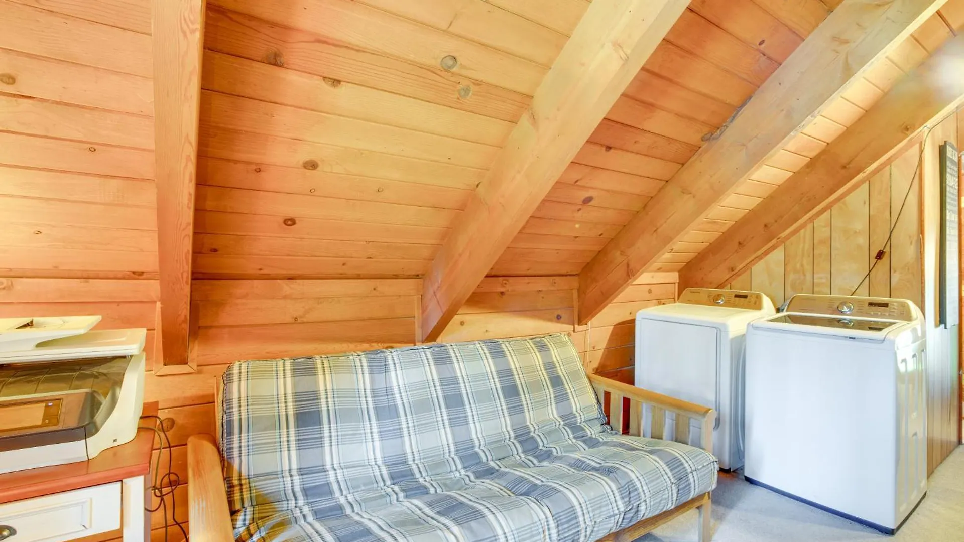 Private Tahoe Mtn Cabin Backing To The Forest! 南太浩湖 0*,  美国
