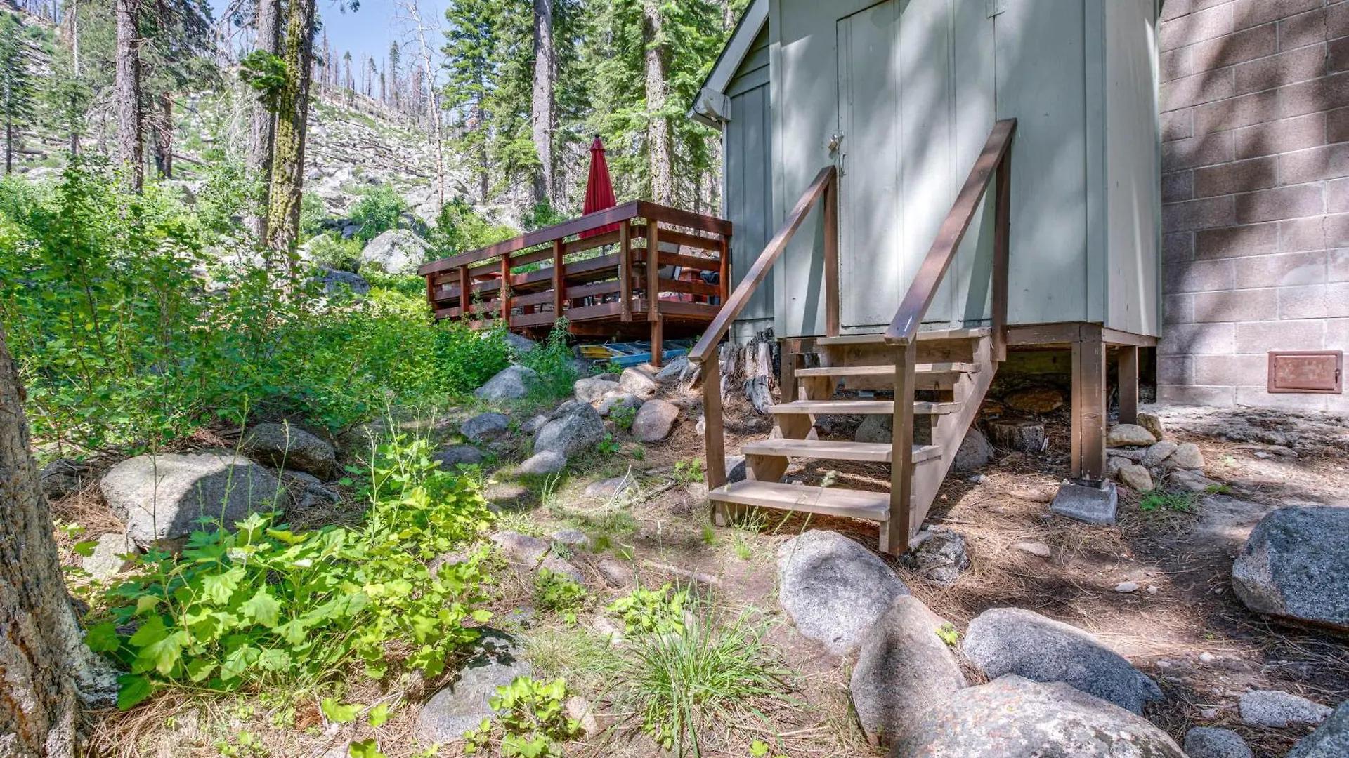 Private Tahoe Mtn Cabin Backing To The Forest! 南太浩湖 0*,  美国