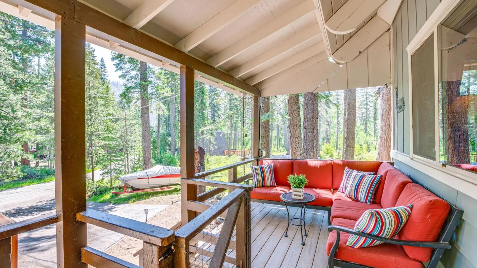 度假居 Private Tahoe Mtn Cabin Backing To The Forest! 南太浩湖