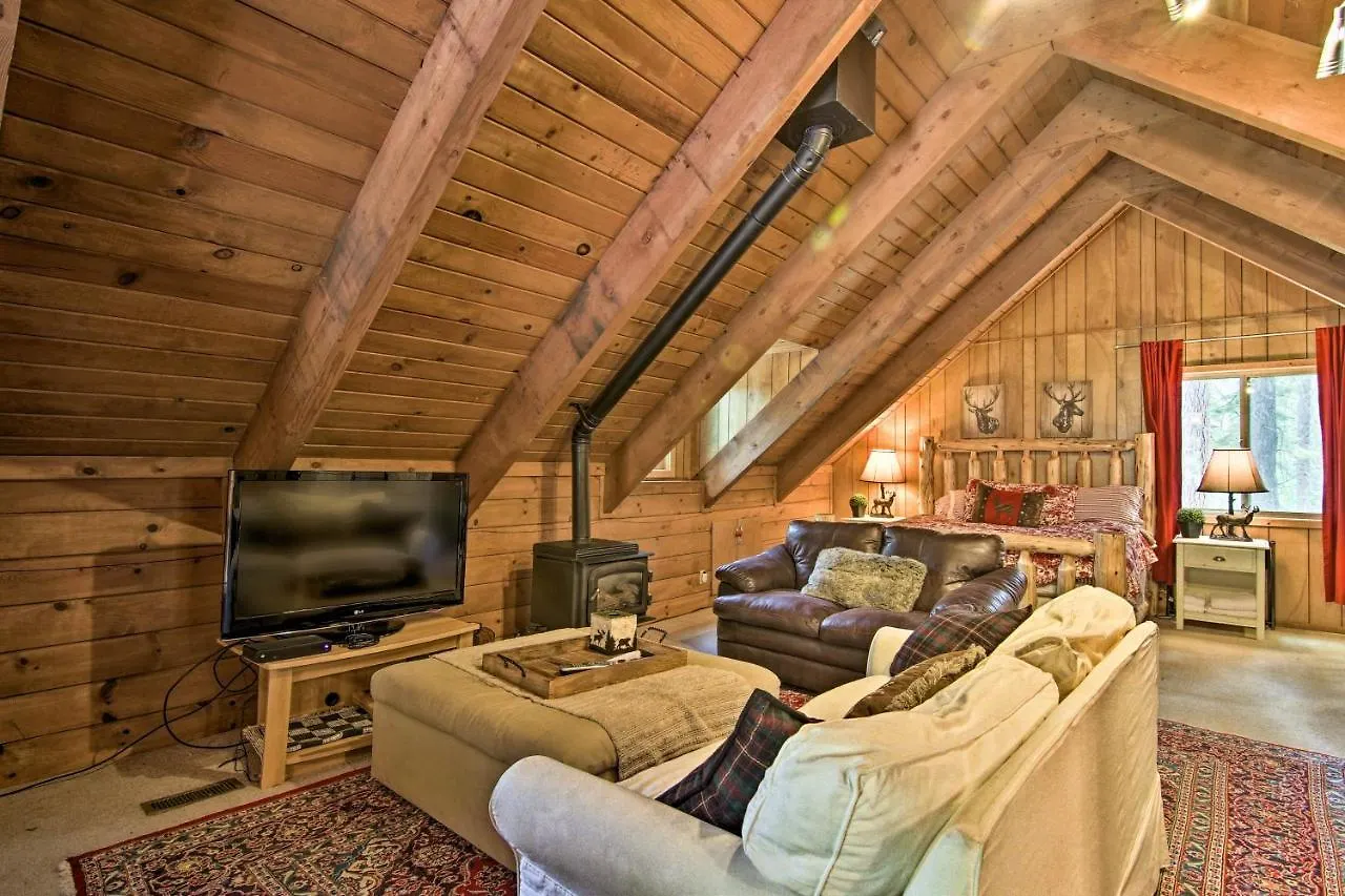 度假居 Private Tahoe Mtn Cabin Backing To The Forest! 南太浩湖 美国