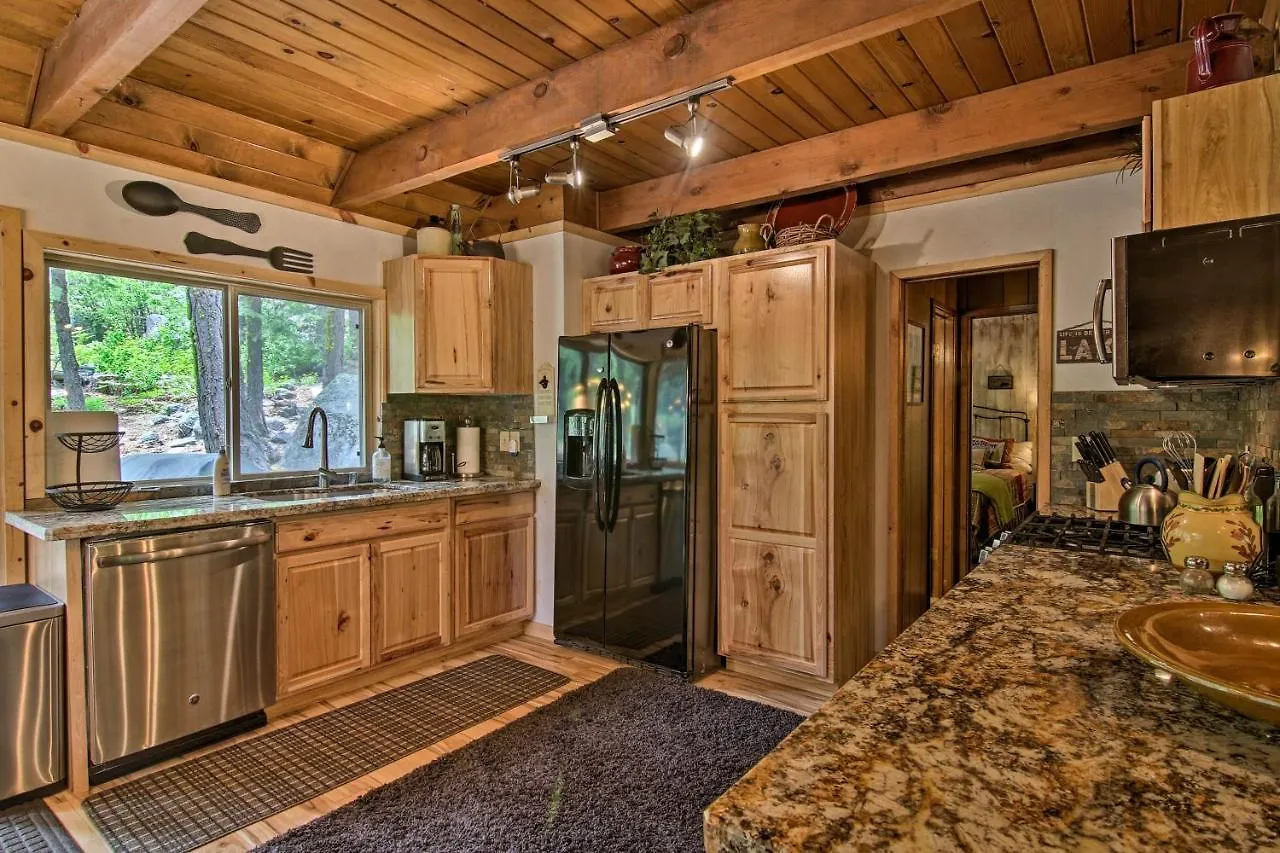度假居 Private Tahoe Mtn Cabin Backing To The Forest! 南太浩湖 美国